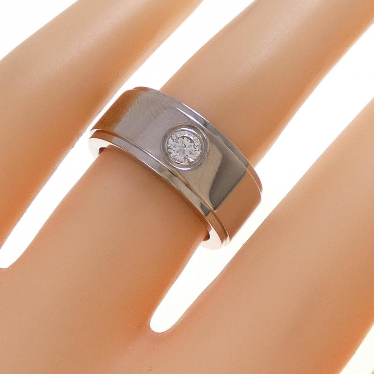 Cartier Cut 88 Ring 18K White Gold with Diamond – view 5