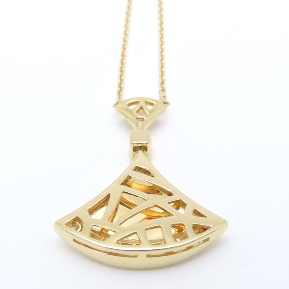 Diva Dream Pendant Necklace 18K Yellow Gold with Diamond