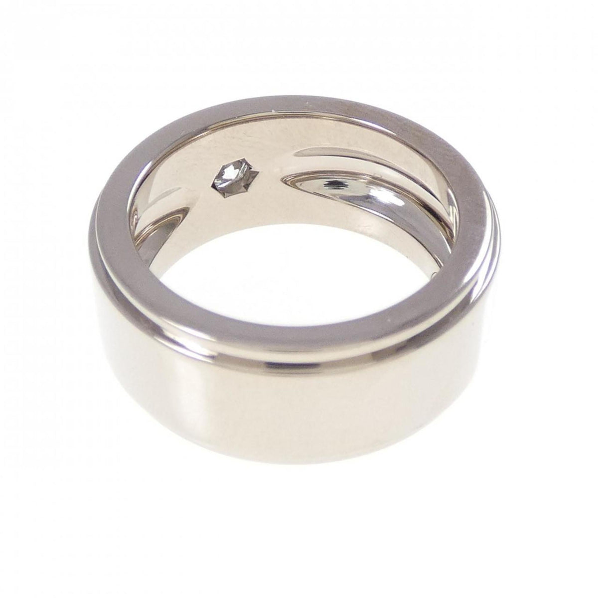 Cartier Cut 88 Ring 18K White Gold with Diamond – view 3