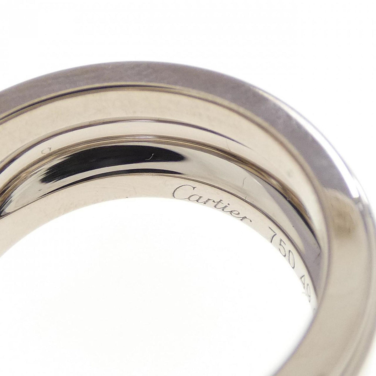 Cartier Cut 88 Ring 18K White Gold with Diamond – view 4