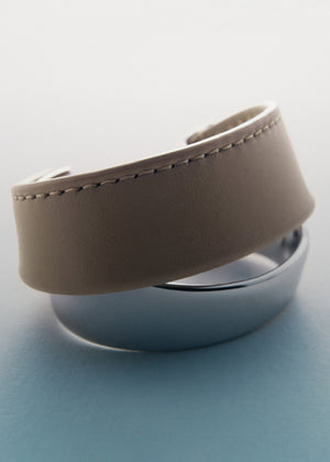 Polène Ormé Cuff - Silver in rhodium with Taupe Leather - view 4