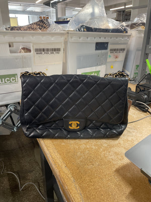Chanel Vintage Classic Single Flap Bag Quilted Caviar Jumbo - view 8