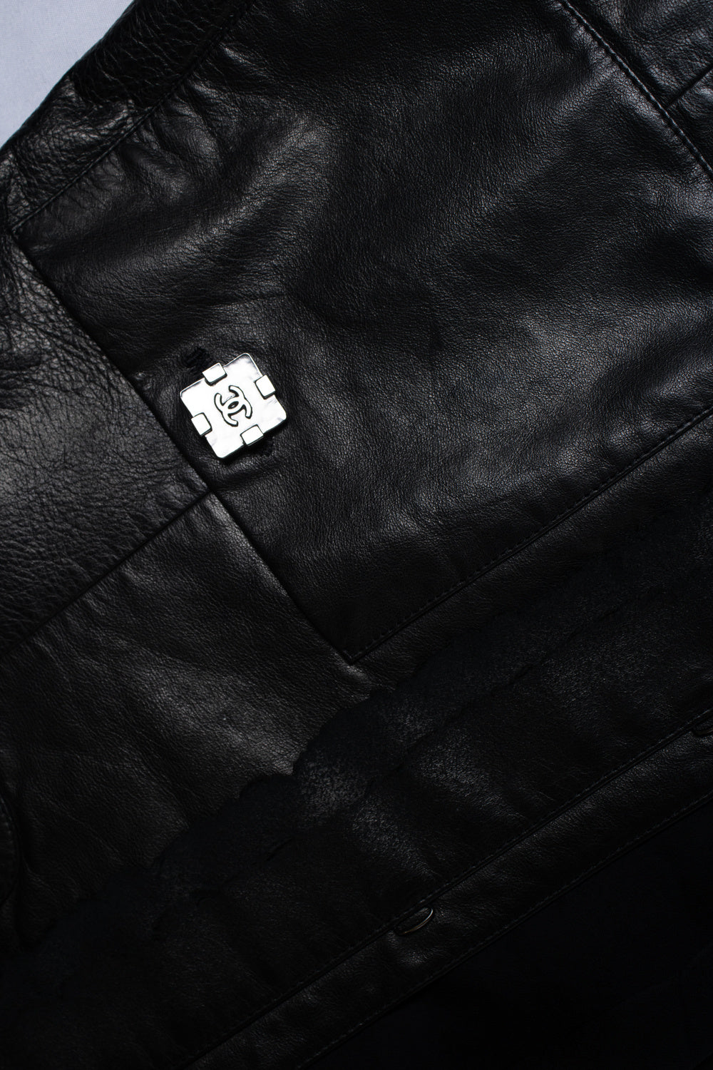 Women's Chanel black little 4 pocket ruched jacket in leather