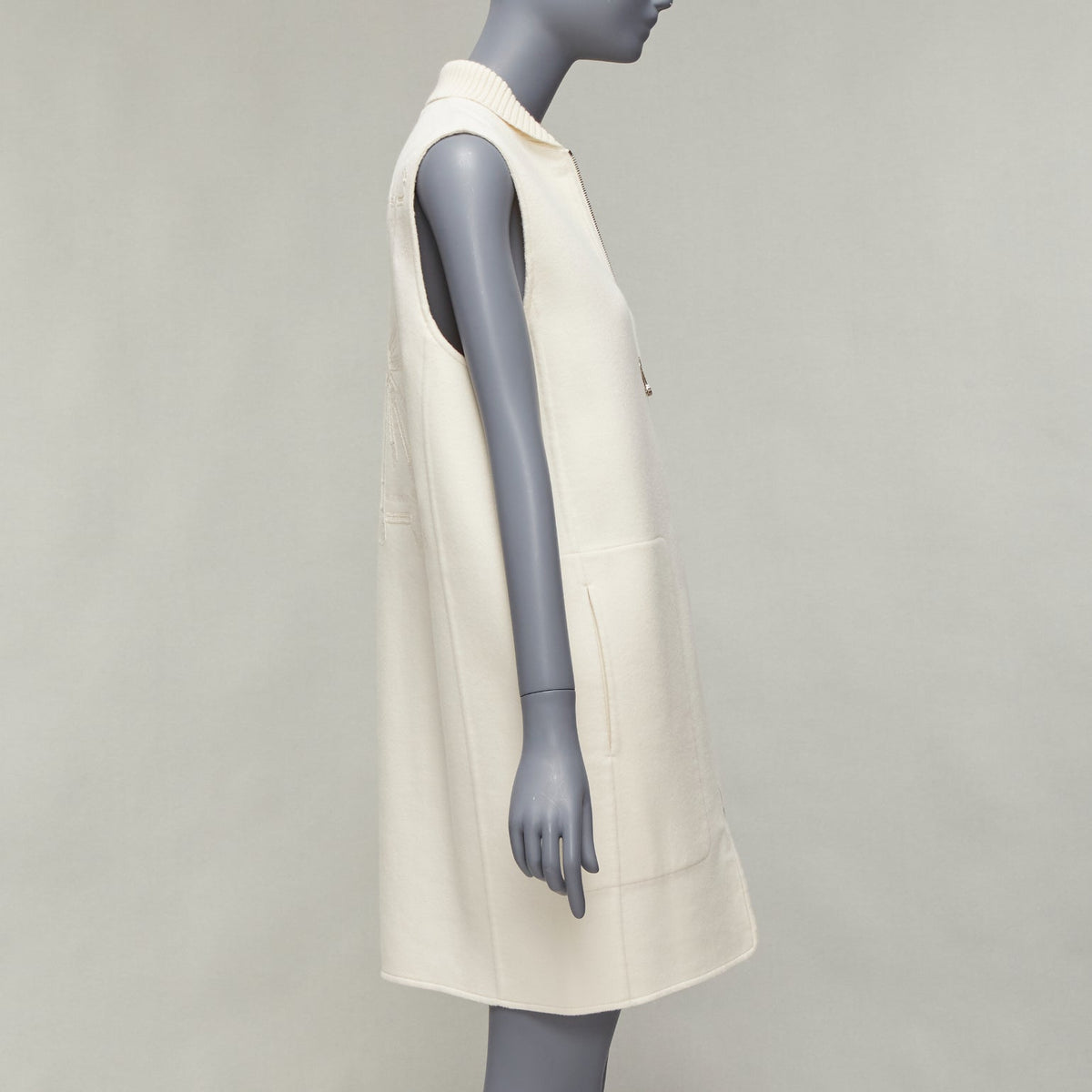 Women's Hermes 100% Cashmere Sleeveless Coat