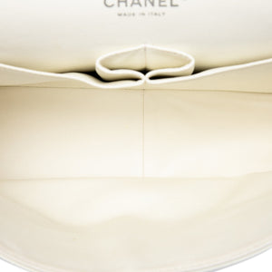 Chanel Classic Double Flap Bag Quilted Caviar Jumbo - view 4