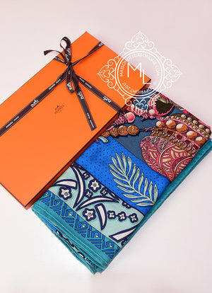 Hermes Hermes "Zenobie, Reine de Palmyre" Blue Cashmere 140 GM Shawl Scarf - view 2