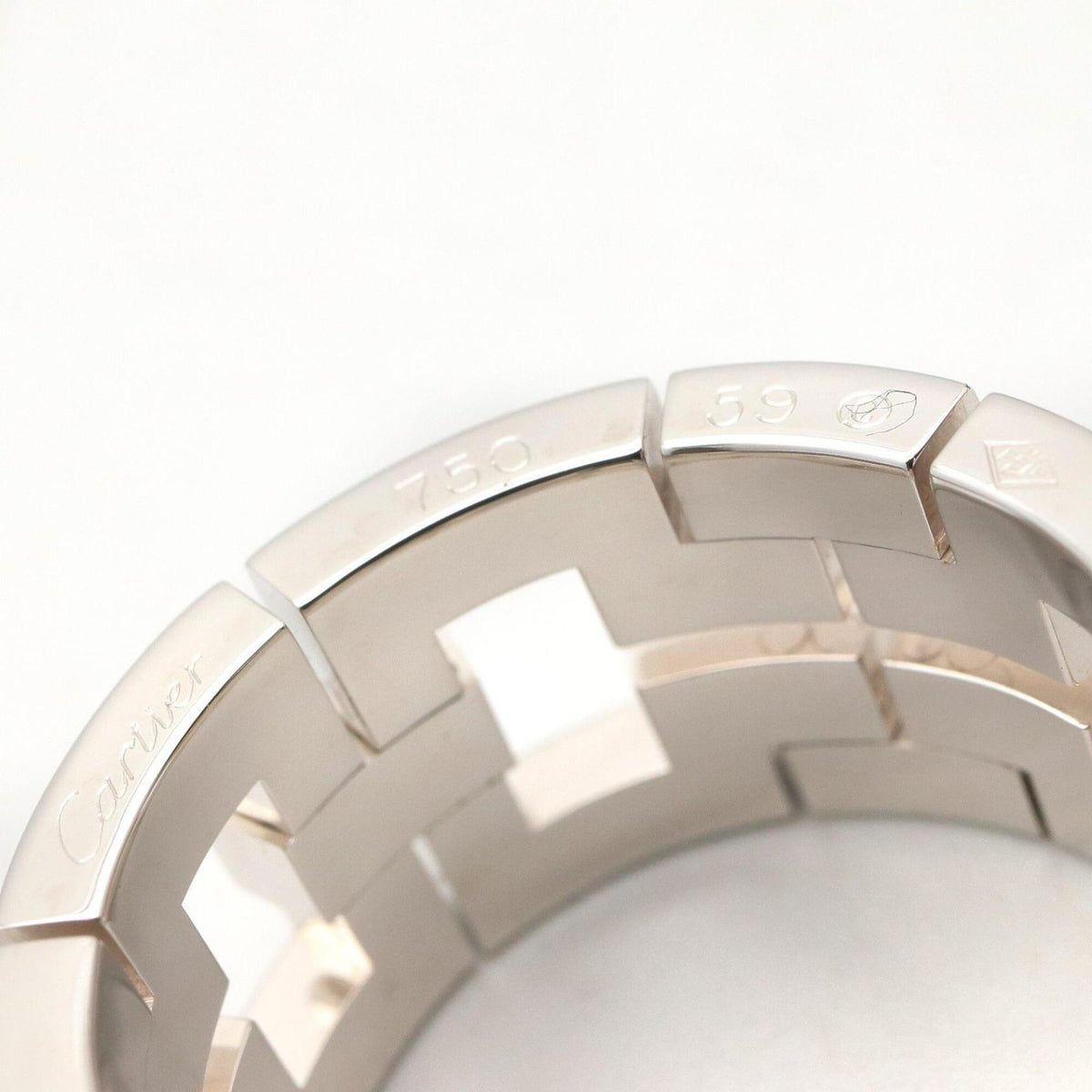 Cartier Dragon Padlock Ring 18K White Gold – view 4