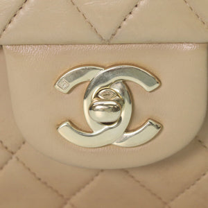 Chanel Vintage Classic Double Flap Bag Quilted Lambskin Medium - view 6