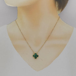 Van Cleef & Arpels Vintage Alhambra Pendant Necklace 18K Yellow Gold - view 5