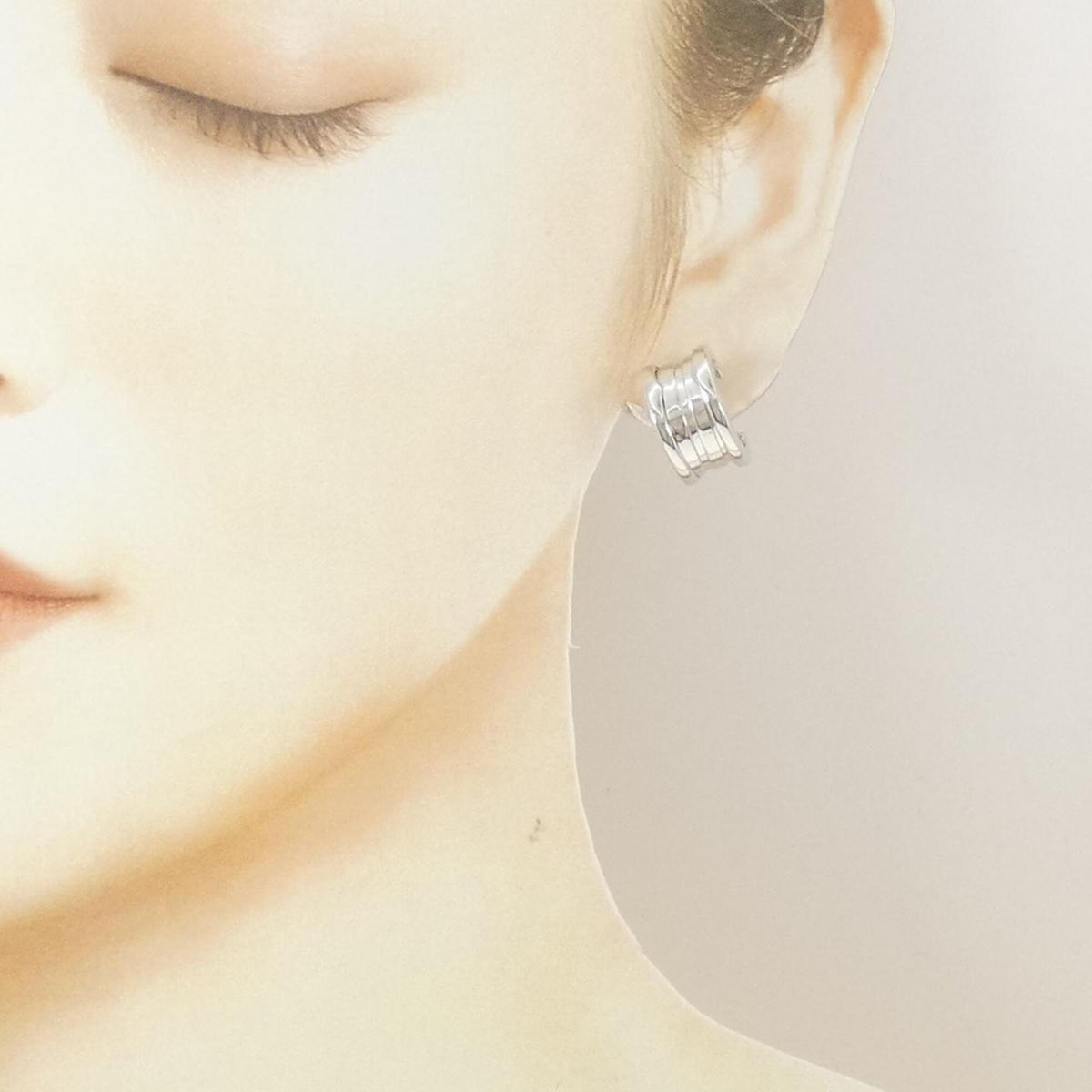 B.Zero1 Stud Earrings 18K White Gold 18K White Gold