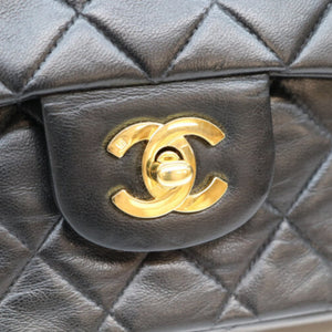 Chanel Vintage Classic Double Flap Bag Quilted Lambskin Medium - view 6