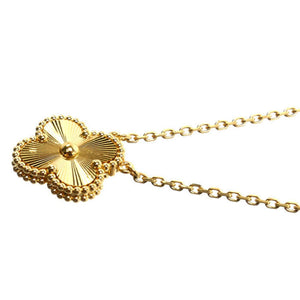 Van Cleef & Arpels Vintage Alhambra Pendant Necklace 18K Yellow Gold - view 2
