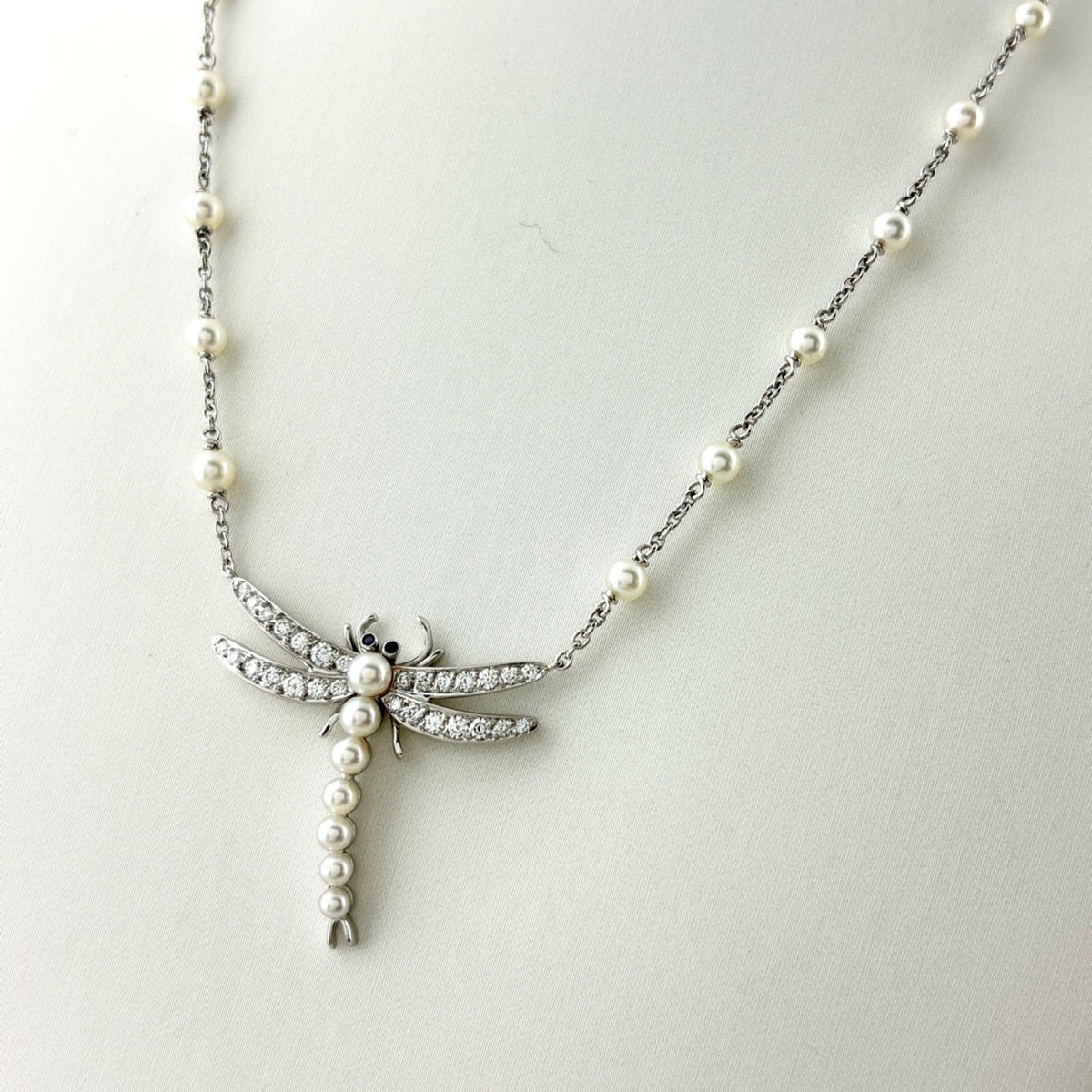 Pendant Necklace Platinum with Pearl