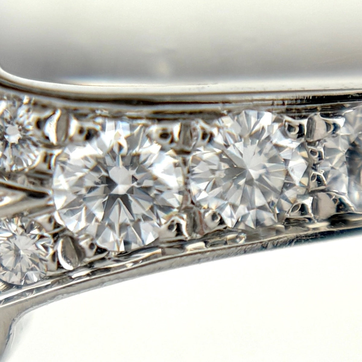 Cartier Ring Platinum With Diamond – view 3