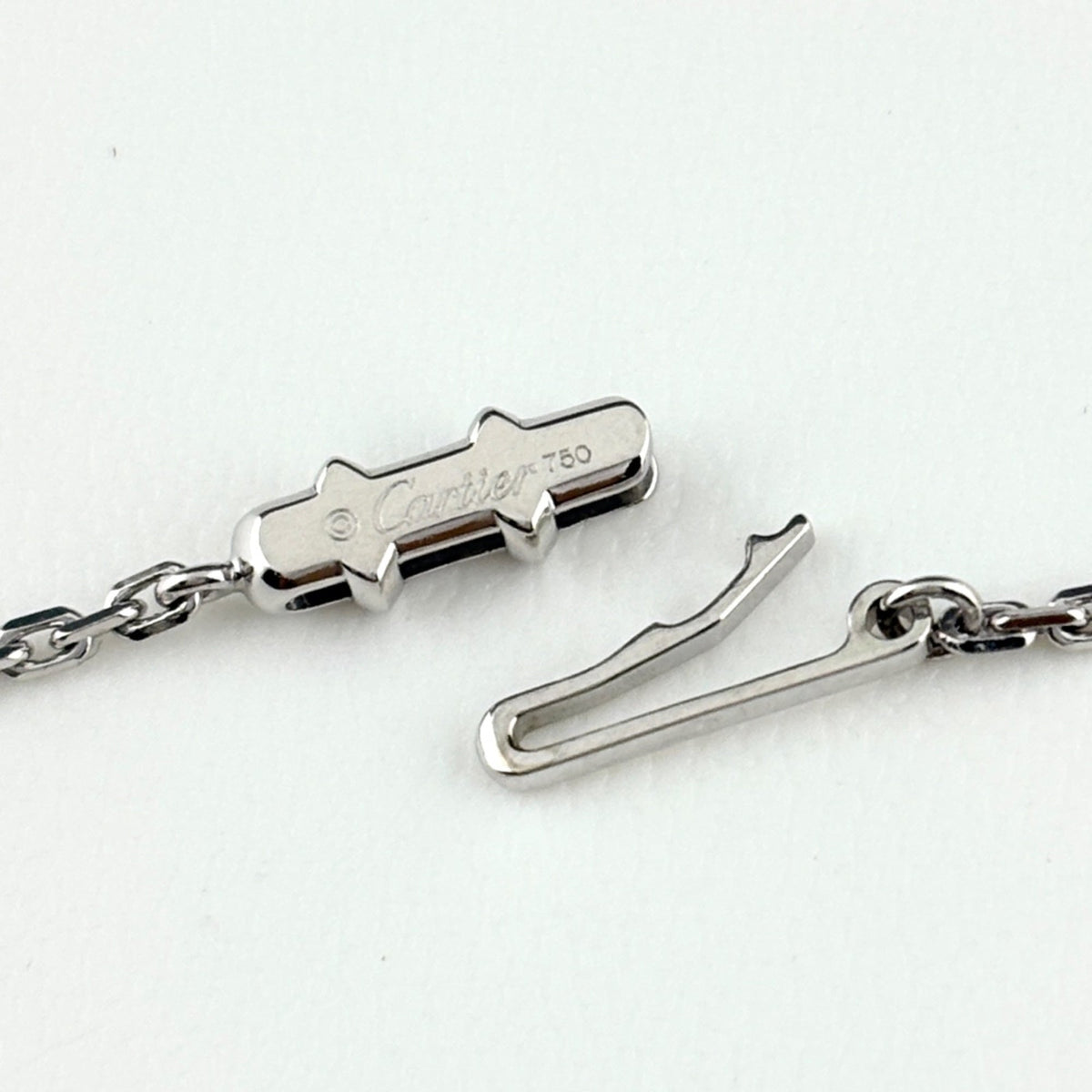 Cartier Pendant Necklace With Diamond – view 5