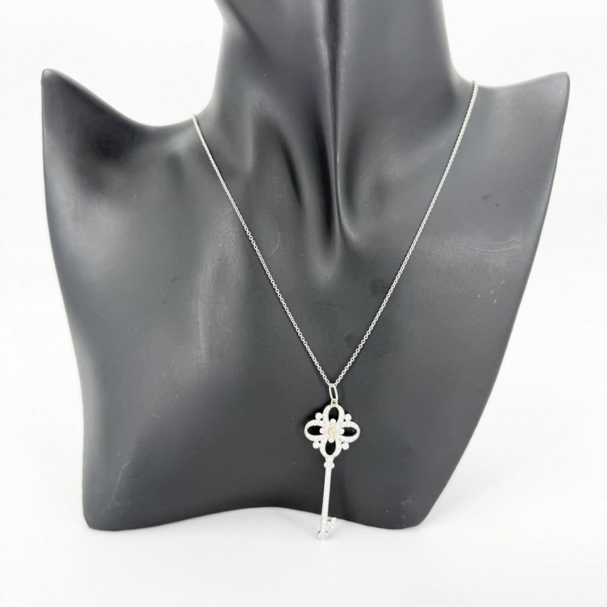 Pendant Necklace Platinum and Yellow Gold