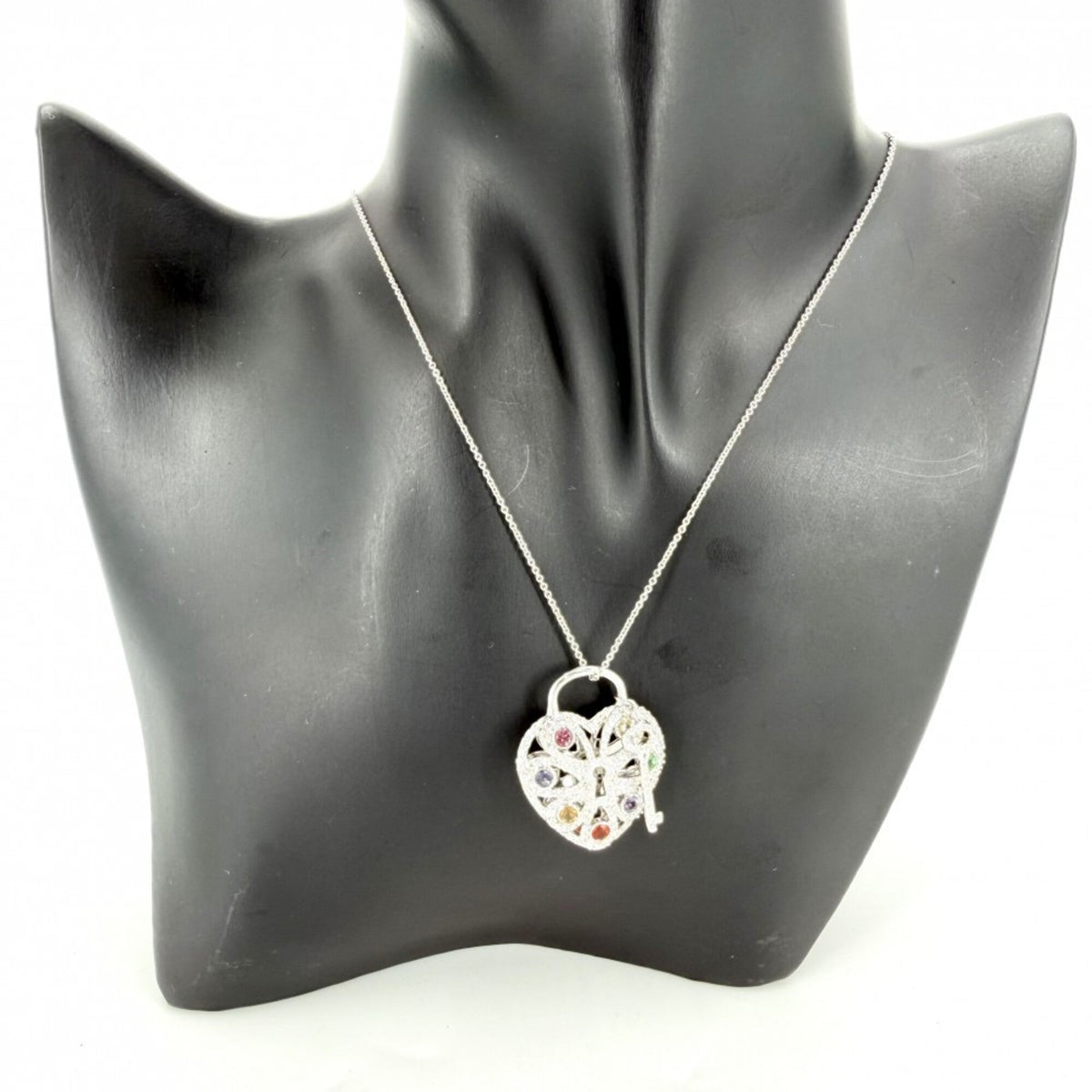 Pendant Necklace 18K White Gold With Diamond