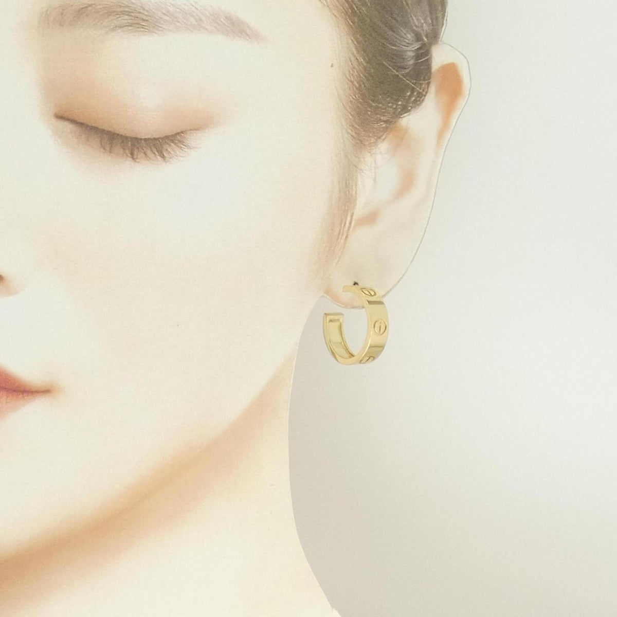 Cartier Love Earrings 18K Yellow Gold 18K Yellow Gold – view 4