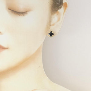 Van Cleef & Arpels Alhambra Earrings 18K Yellow Gold and Onyx 18K Yellow Gold - view 4
