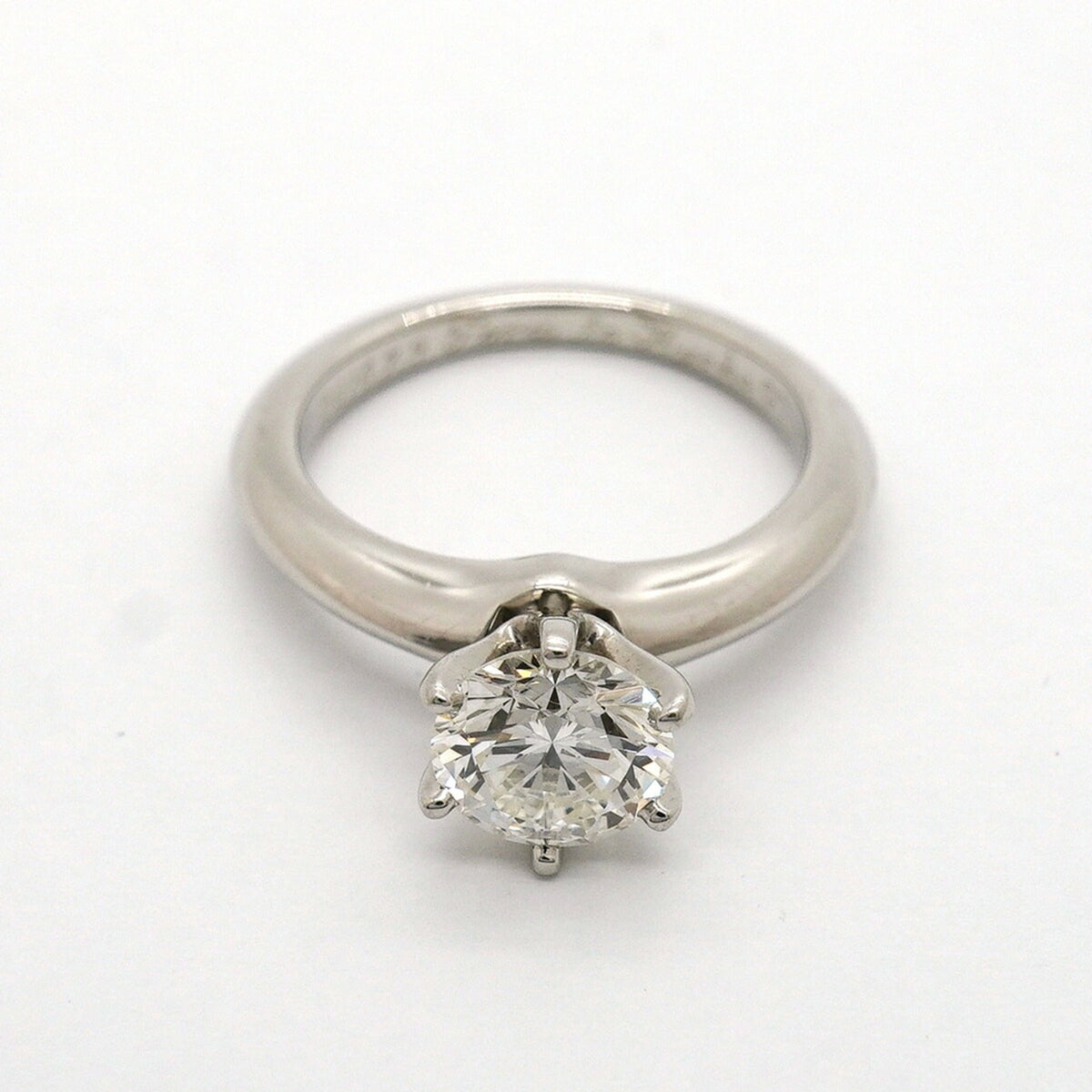 Solitaire Ring Platinum with Diamond