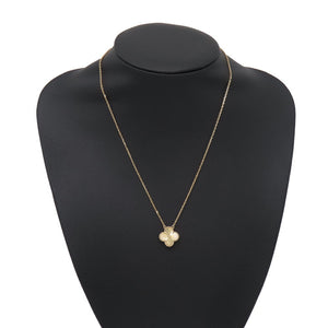 Van Cleef & Arpels Alhambra Pendant Necklace 18K Yellow Gold - view 3