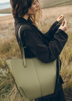 Polène Cyme Tote - Textured Linden - view 4
