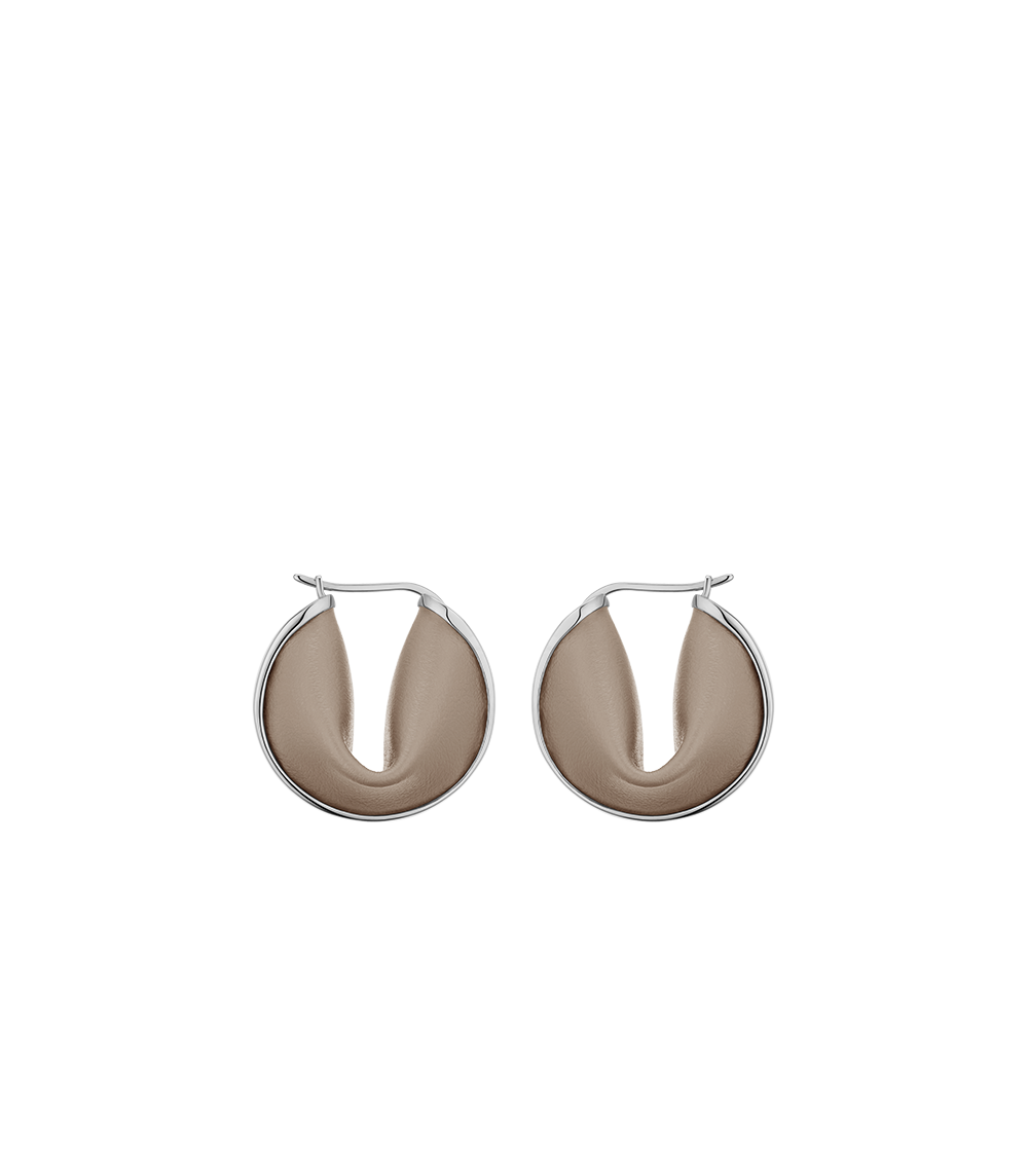 Polène Ormé Hoop Earrings - Silver in rhodium with Taupe Leather